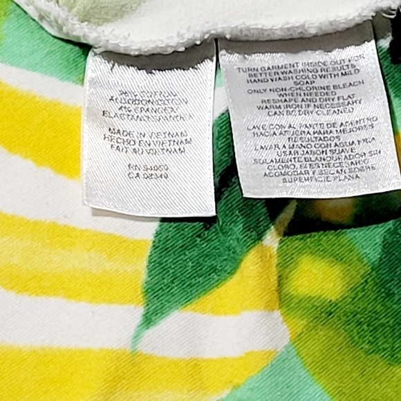 Jones New York Sport White with Green Leaf Design and Black Beads (Petite L) - Picture 5 of 6